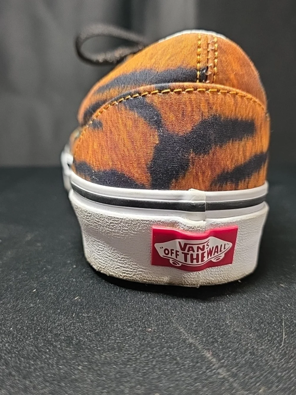 Vans low top